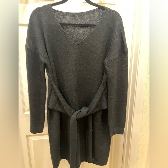 Bdcoco  V-Neck Bodycon Tie Waist Short Knitted Sweater Dress - NWOT​​​​ - Picture 4 of 12